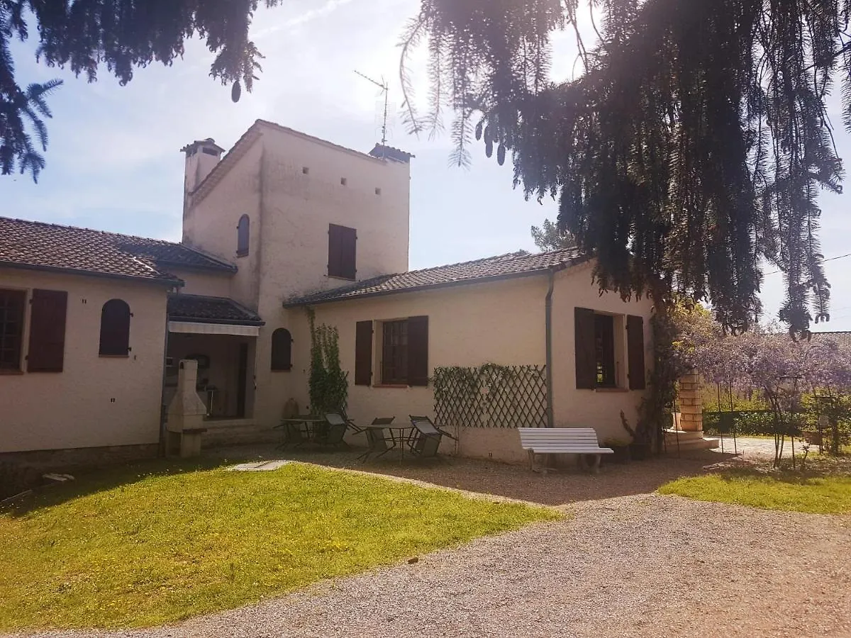 Lautre Bed and Breakfast Joyeuse